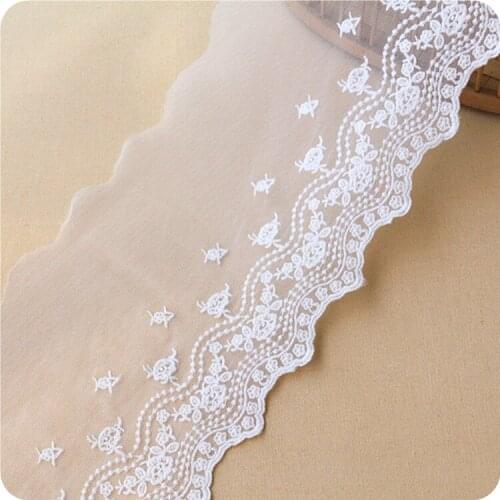 2yards White Lace Trims Applique Costume Lace Trimmings Ribbon Home Textiles Sew on 18cm Width