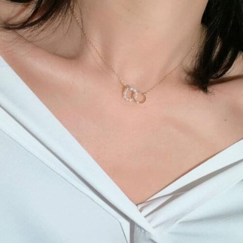 VSnow Unique Design Geometrical Circle Simulation Pearl Beaded Pendant Necklace for Women Gold Hollow Metallic Necklace Jewelry