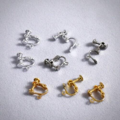 Xin Cai Wang Piercing Earrings