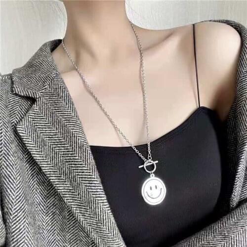 Fashion Punk Chain on the Neck Hip-Hop Style Rotatable Smile Pendant Necklace Gothic Necklaces Jewelry Accessories