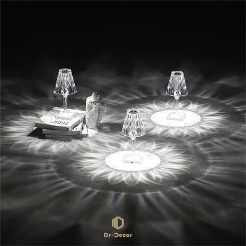 Nordic Italian USB Touch Led Table Lamps Bedroom Bedside Lamp Modern Table Light Indoor Decor Restaurant Romantic Light Fixture