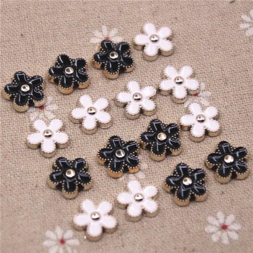 50pcs 14mm Flower black/White flat back button cute Home Garden Crafts Cabochon Scrapbooking Clothing accessories