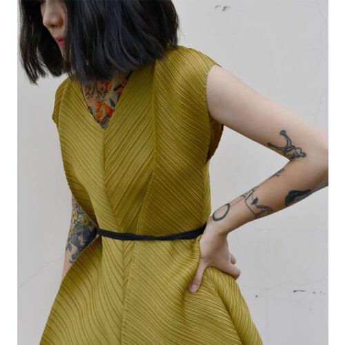 Designer Wrinkle Pleated Miyake Tank Tops