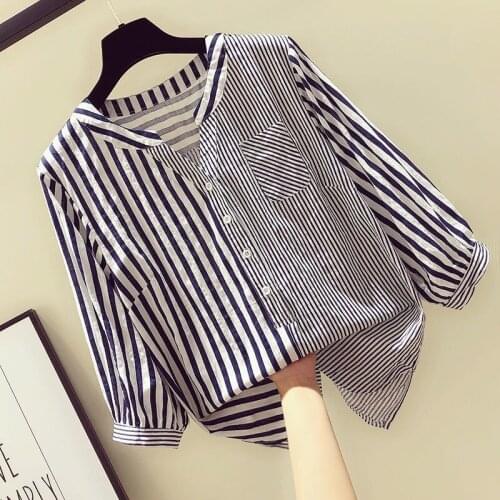 Summer Clothes 2021 Korean Fashion Loose V-neck Striped Shirt Women 3/4 Sleeve Plus Size Blouse Ladies Top Blusas Y946
