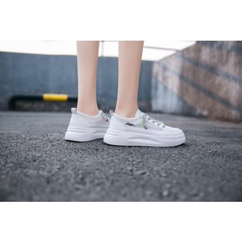 Women Shoe Fashion Casual Wild Sneakers Trainers Female Thick Platform Shoes Comfortable for Spring Autumn
