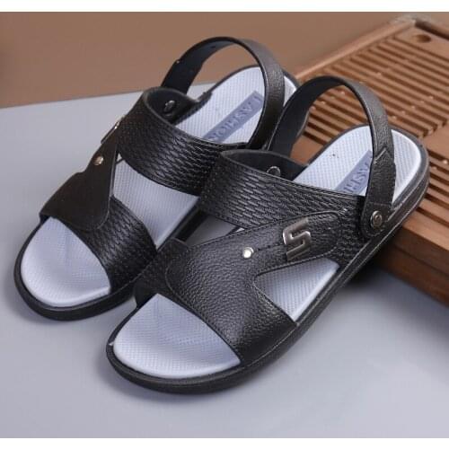 Newest Summer Men Sandals Leather Massage Slippers Breathable Flat Man Shoes Outdoor Beach Shoes