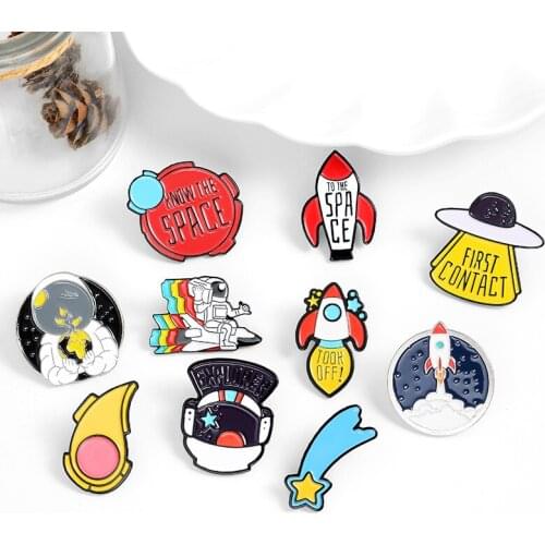 The first contact to know the space creative cartoon brooch cut pin spaceship UFO astronaut badge enamel children jewelry gift