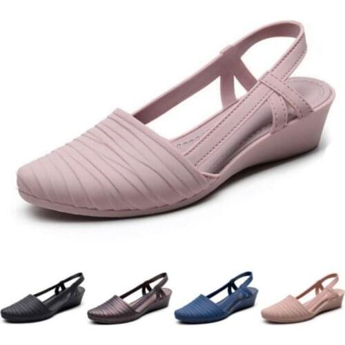 Wvzw Women's Slip-ons