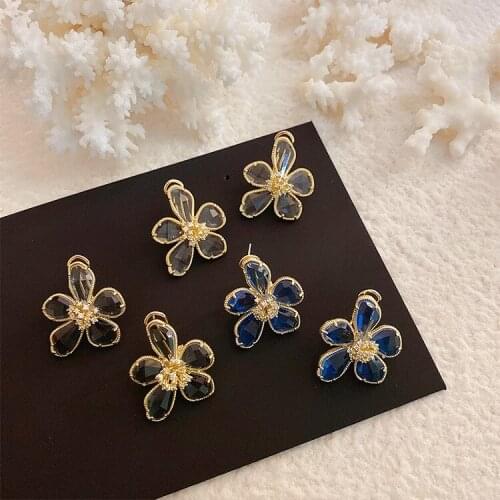 BUDROVKY South Korea Dongdaemun Earrings Womens Super Fairy Temperament Glass Zircon Crystal Flower Earrings 925 Silver Needle