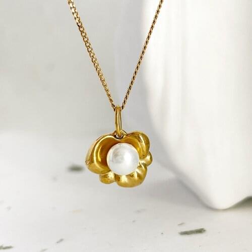 Monlansher Unique Irregular Lotus Imitation pearl Pendant Necklace Titanium Steel Bloom Chain Necklace Vintage Necklace Jewelry