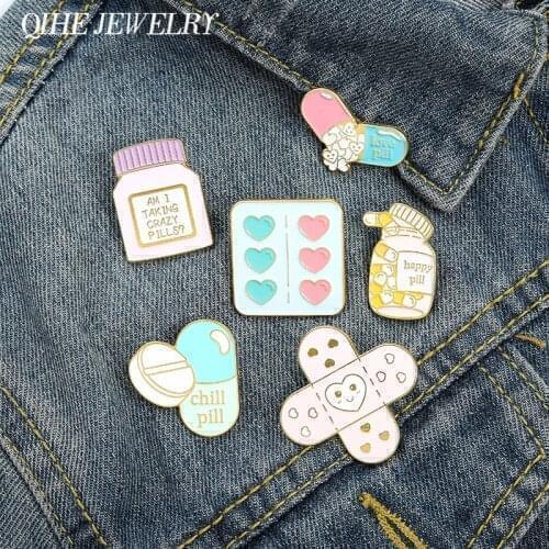 Nurse Chill Pills Enamel Lapel Pin Love Pill Heart Band Aid Medicine Bottle Brooch Medical Jewelry Gift for Doctors Pharmacy