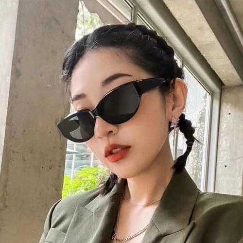 New sunglasses female small frame cat eye fashion sunglasses female tide net red street shooting glasses 2215