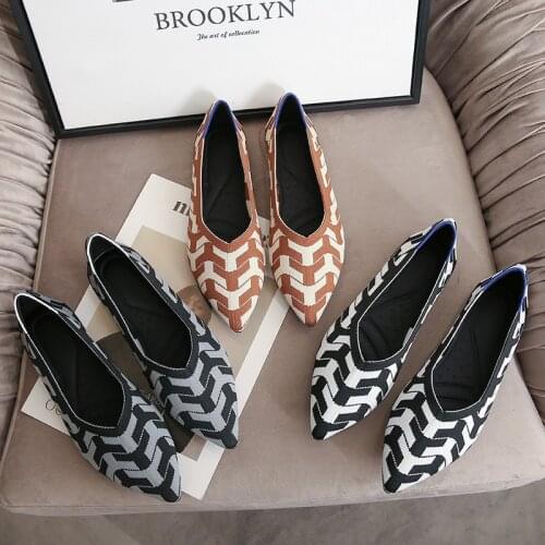 2021 new womens flat shoes fashionable and beautiful knitting breathable soft sole shallow casual shoes