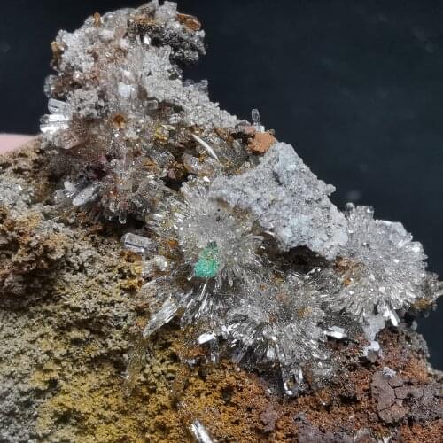 Natural high quality aluminum fluoride anhydrite crystal healing energy stone home decoration quartz gem collection (send box)