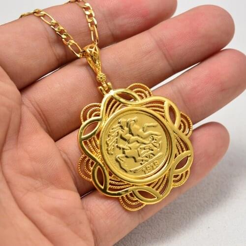 Annayoyo Gold Color Flower United kingdom George V Coronation Jewelry Gold Necklace Pendant For Women Man Commemorative Jewelry