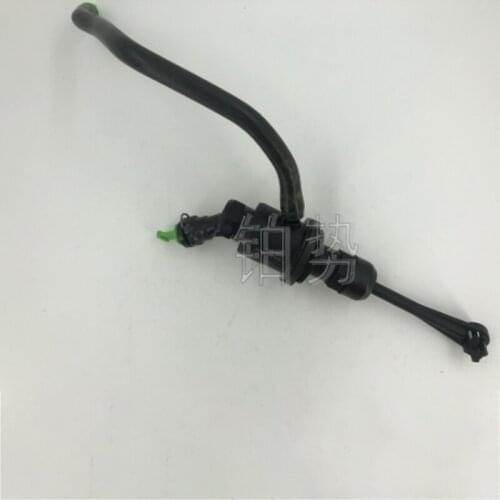 Car Main clutch cylinder assembly 2008-Nis sanQ ASH QAI Ven ues 2.0L 1.6XE 2.5L clutch master cylinder gearbox clutch cylinder