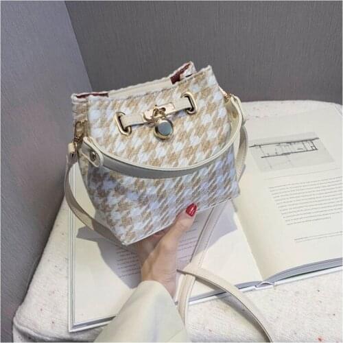 Ladies woven bucket bag Fall 2020 messenger bag Ladies travel wallets and handbags Ladies single shoulder handbag