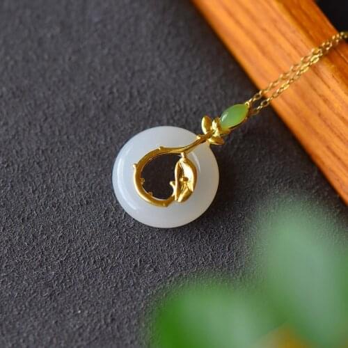 Hetian Jade Necklace Female Niche Design Original Design Fashion Donut Safety Buckle Pendant Womens Sweater Chain