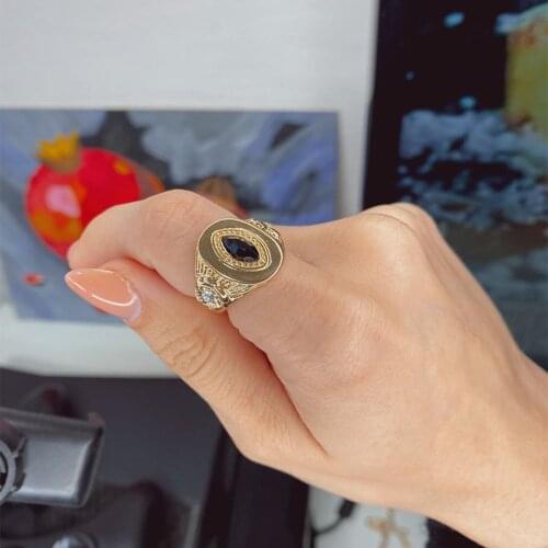 Gorgeous Gold Color Plating Boat Shape Black Stone Decorated Women Ring Girl Elegant Casual Modern Party Jewelry Accessory