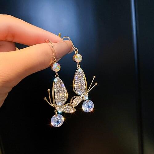 Luxury Female Crystal Butterfly Earrings Charm Gold Color Wedding Earrings Cute White Zircon Stone Dangle Earrings For Women