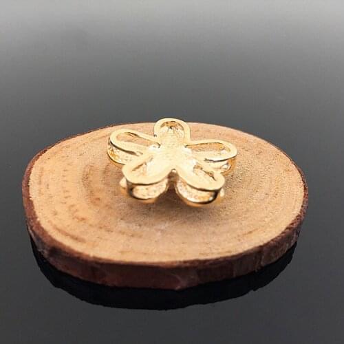 50pcs Daisy Flower Crystal Rhinestone Appliques Flatback Buckle Button Accessories strass Wedding Hairpin Headwear Decoration