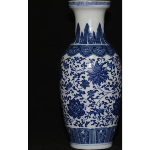 Exquisite Chinese antique handmade blue and white porcelain flower designs vase