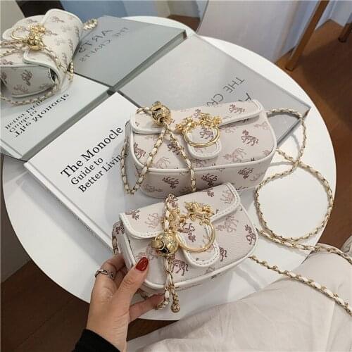 New texture all-match small bag 2020 new fashion trend cross-body portable printing Korean version of all-match shoulder bag