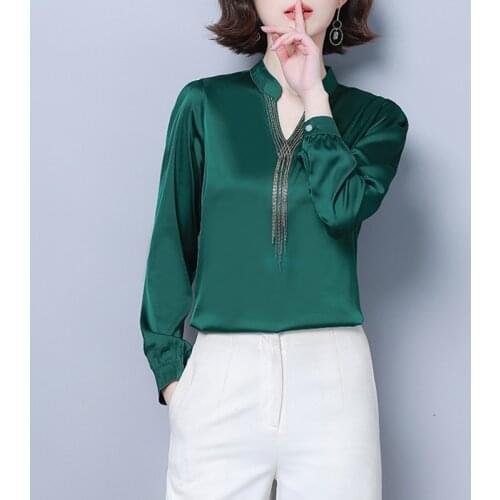 Satin Womens Shirts 2021 Fall Fashion Version of V-neck Chain Decoration Solid T-shirt Woman Clothing Long-sleeved Ladies Tops