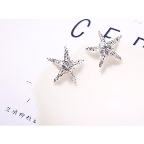 New Copper Cubic Zirconia Exquisite White Star Stud Earrings Women Fashion Cute for Girls Simple Elegant Woman Earrings