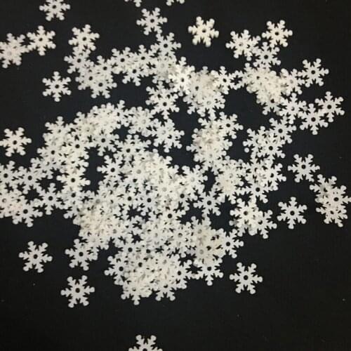 3000pcs/lot 8mm Snowflake PVC Sequins With 1 Center Hole Christmas Gift DIY Clothes Navidad Ornaments White Snow Confetti
