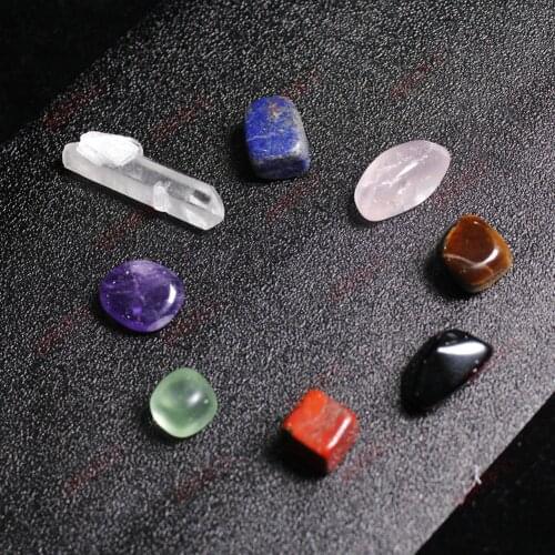 Natural Seven Chakra Stone Rainbow Yoga Energy Art Stone Irregular Crystal Quartz Mine Meditation Specimen Home Decoration