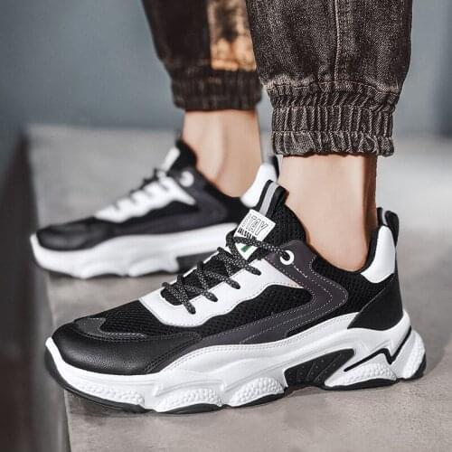 2021 new Korean fashion trend casual sneakers thick-bottomed night light sports running shoes tide mens essential shoes