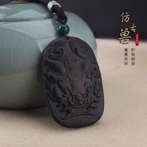 Wholesale Antique Auspicious Animal Red Light Sandalwood Pendant Necklace Men and Women Versatile Black Sandalwood Sweater Chain