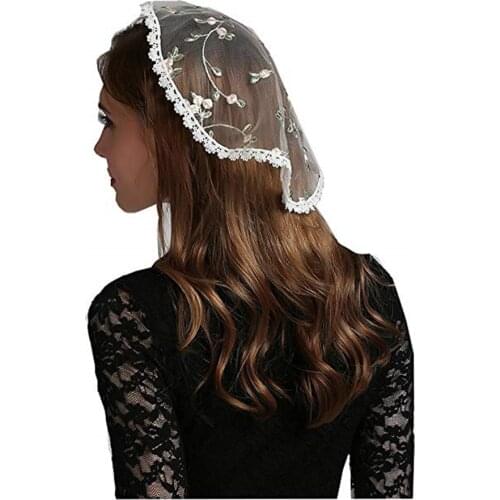ISHSY Small White Lace Veil Mantilla for Church Catholic Latin Mass HeadCovering Lace edge Voiles Dentelle Velas negra Mantilla