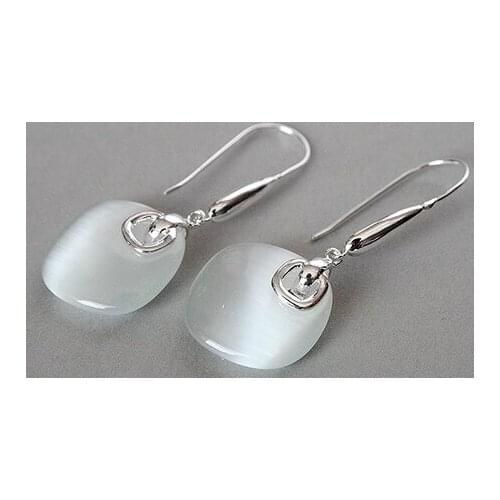 LADYS ELEGANT WHITE OPALS 925 SILVER HOOK DANGLE EARRINGS