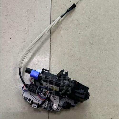 Car Car door lock machine 2002-pub licP hae ton 3.6L car door lock block door lock mechanism electric suction door lock block