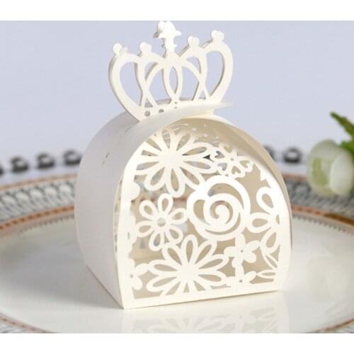 50pcs Hollow Flower Candy Dragee Box Wedding Favors and Gifts Boxes Candies Bag for Guests Decoration Baby Shower Party Supplies