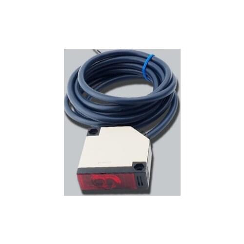 E3JK-R4M2 New Photoelectric Switch Sensor Distance 4 Meters Adjustable AC/DC 5 Wires With Reflector Plate