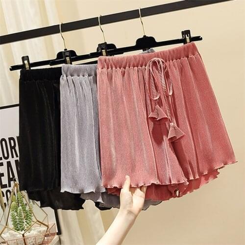 2021 New Hot Summer Casual Ice Silk Shorts Women High Waist Pleat Shorts Plus Size Bottoms L-6XL 7XL Fashion Shorts Streetwear