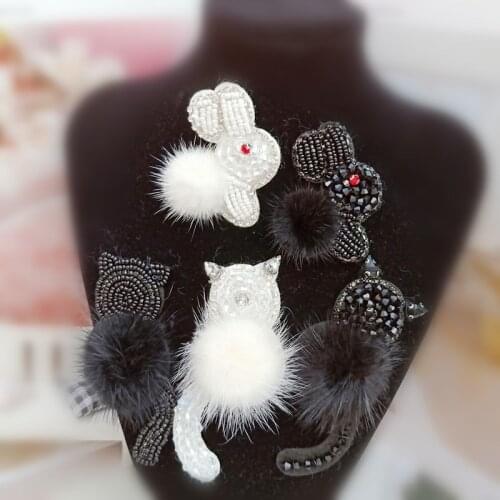 3D Handmade beaded sequins Small rabbit black/white cat patch with pin applique for DIY hat Coat Trousers Bag Brooch Broche