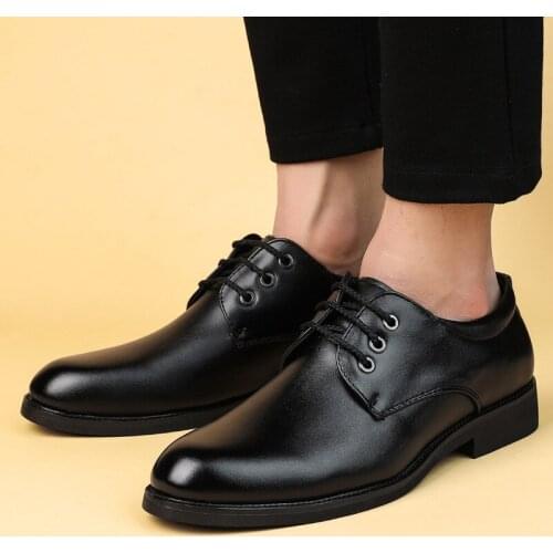 2019 New Fashion Men Dress Oxfords Leather Shoes Mens Casual British Style Flats Shoes Slip on Driving Men Business Shoes H1-61