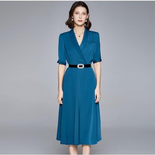 2021 summer new mid-length solid color commuter suit with round lapel and girdle gold and jade silk big swing dress