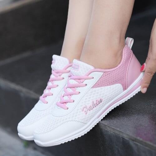 2021 New Women Sneakers Running Sports Shoes Breathable Mesh Casual Walking Flat Womens Shoes Lightweight Tenis Ladies Sneakers
