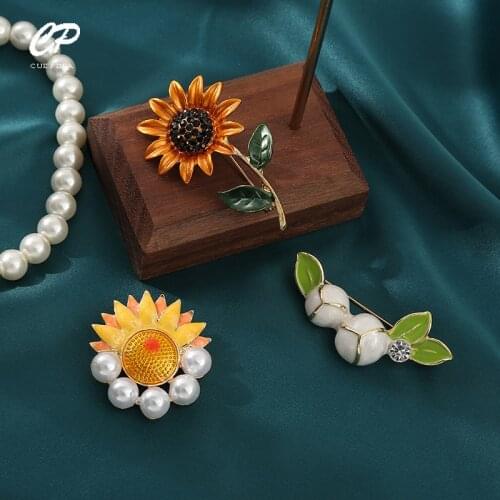 Enamel Flower Brooch Sunflower Fresh Magnolia Brooches Pearl Chrysanthemum Accessories