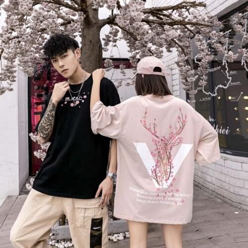 2019 Summer Brand Design Big V Cherry Blossom Print Short-sleeved Shirt Cotton Harajuku Hip-hop Street Clothing Men WomenT-shirt