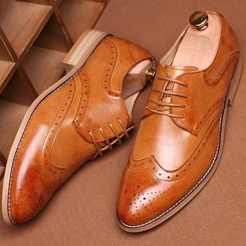 Brand Brogue Yellow Black Men Business Dress Shoes Pointed Toe Mens Wedding Shoes Genuine Leather Formal Shoes Man Casual Flats