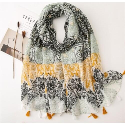 2020 New Fashion Summer Women Scarf Bohemia Flower Beach Hijab Shawls and Wraps Female Foulard Echarpe Designer Pashmina Bandana