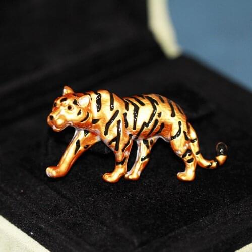 3D Fashion Elegant Black Gold Enamel Tiger Brooches 2022 Zodiac Animal Metal Brooch Pins For Women And Men Accessories Jewelry