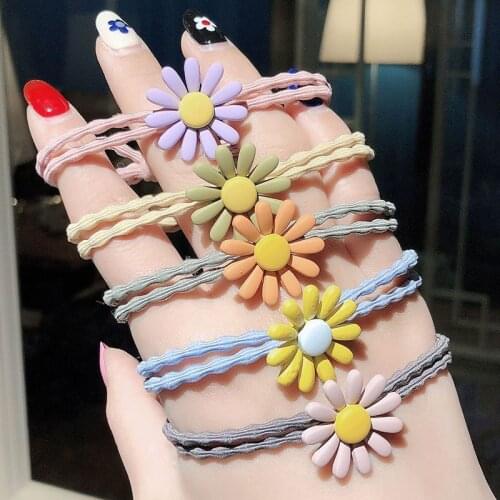Fashion Hot Selling Sweet Acrylic Flowers Hair Band Simple Design Daisy Pony Tail Hair Rope High Elastic Hair Rings Women Girls