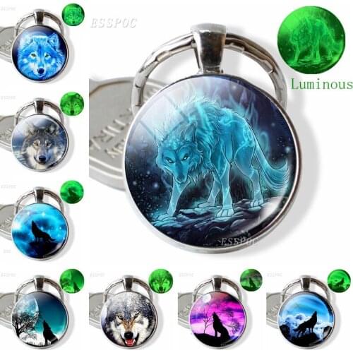 Glow In The Dark Wolf and Moon Keychain Glass Wolf Head Keyring Luminous Wolf Jewelry Car Key Holder Christmas Gift for Men